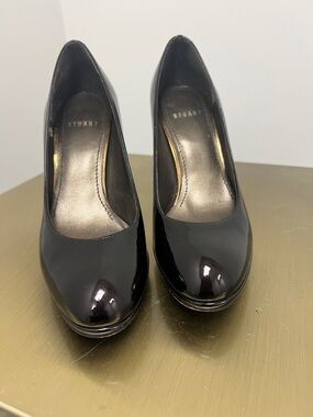 Stuart Weitzman Brown Patent Round-Toe Platform Pumps